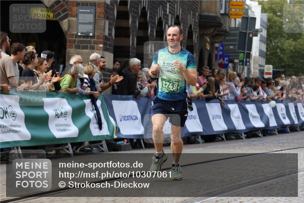 13.09.2026 - 21. swb-Marathon Bremen Strokosch-Dieckow http://msf.ph/oto/10307061 13.09.2026 13:00:48 Ziel 1136, 1550, 1754, 2141, 2683, 4904, 5776, 7015, 6359, 8749, 9849 meine-sportfotos.de