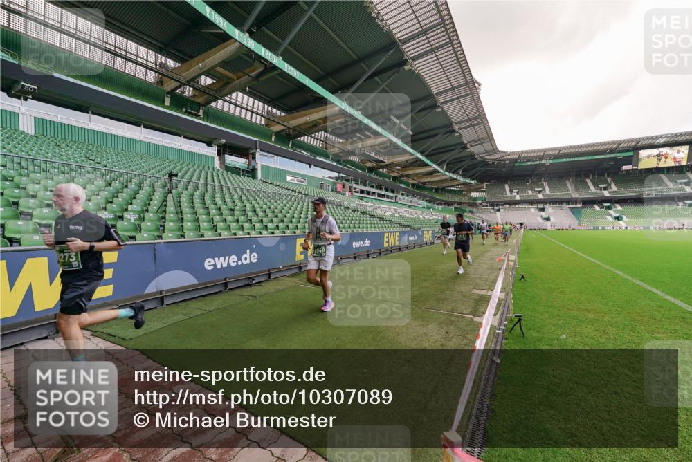 13.09.2026 - 21. swb-Marathon Bremen Michael Burmester http://msf.ph/oto/10307089 13.09.2026 13:00:40 Laufen im Stadion 135, 232, 242, 260, 282, 318, 342, 440, 651, 687, 745, 1080, 1166, 1209, 1368, 1448, 1493, 1494, 1516, 1582, 1650, 1861, 1935, 1963, 2088, 2289, 2293, 2306, 2322, 2370, 2409, 2427, 2481, 2485, 2490, 2491, 2517, 2560, 2561, 2570, 2627, 2658, 2686, 2700, 2708, 2781, 2806, 2899, 2906, 2914, 2953, 2961, 2967, 3015, 3076, 3105, 3124, 3145, 3168, 3173, 3190, 3273, 3354, 3372, 3374, 3375, 3385, 3480, 3524, 3526, 3531, 3642, 3652, 3729, 3774, 3855, 3856, 3861, 3930 meine-sportfotos.de