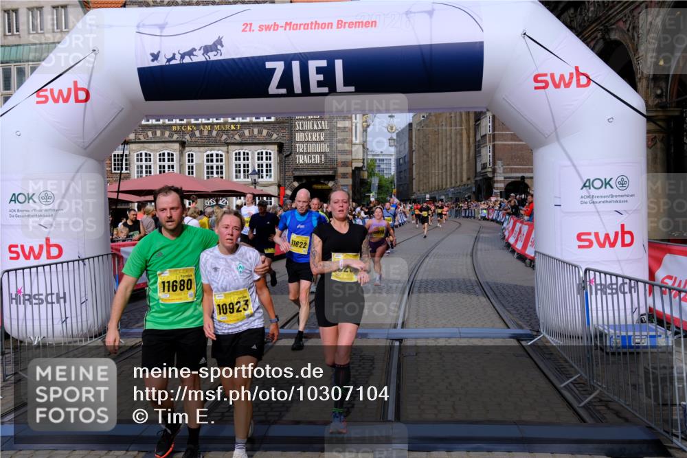 13.09.2026 - 21. swb-Marathon Bremen Tim E. http://msf.ph/oto/10307104 13.09.2026 10:50:43 Ziel 10170, 10233, 10525, 10840, 10923, 11178, 11276, 11497, 11499, 11622, 11664, 11680, 11742, 12045, 12078, 12269, 12447, 13562 meine-sportfotos.de