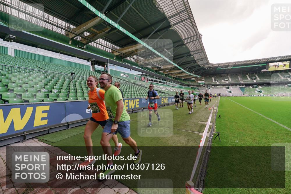 13.09.2026 - 21. swb-Marathon Bremen Michael Burmester http://msf.ph/oto/10307126 13.09.2026 13:00:48 Laufen im Stadion 135, 232, 242, 260, 282, 318, 342, 440, 651, 687, 745, 930, 1067, 1080, 1166, 1209, 1368, 1448, 1493, 1494, 1582, 1650, 1861, 1896, 1935, 1963, 2088, 2289, 2293, 2306, 2322, 2370, 2409, 2427, 2481, 2485, 2490, 2491, 2517, 2560, 2561, 2570, 2627, 2658, 2686, 2700, 2708, 2781, 2806, 2899, 2906, 2914, 2953, 2961, 2967, 3015, 3076, 3105, 3124, 3145, 3168, 3173, 3273, 3354, 3372, 3374, 3375, 3385, 3480, 3524, 3526, 3642, 3652, 3729, 3774, 3855, 3856, 3861, 3930 meine-sportfotos.de