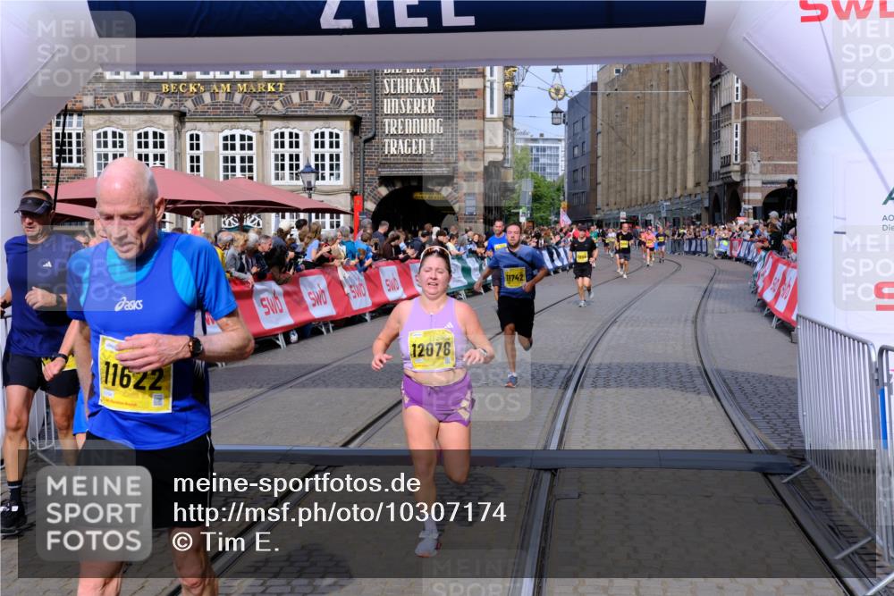 13.09.2026 - 21. swb-Marathon Bremen Tim E. http://msf.ph/oto/10307174 13.09.2026 10:50:44 Ziel 10170, 10233, 10525, 10840, 10923, 11178, 11276, 11497, 11499, 11622, 11664, 11680, 11742, 12045, 12078, 12269, 12447, 13562 meine-sportfotos.de