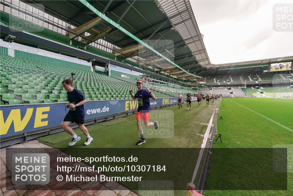 13.09.2026 - 21. swb-Marathon Bremen Michael Burmester http://msf.ph/oto/10307184 13.09.2026 13:00:56 Laufen im Stadion 135, 242, 260, 282, 318, 342, 440, 651, 687, 930, 1006, 1067, 1209, 1368, 1436, 1448, 1493, 1494, 1582, 1650, 1861, 1896, 1935, 1963, 2033, 2062, 2088, 2293, 2306, 2322, 2370, 2409, 2427, 2481, 2485, 2490, 2491, 2517, 2560, 2561, 2570, 2627, 2658, 2686, 2700, 2708, 2781, 2906, 2914, 2967, 3076, 3105, 3145, 3168, 3173, 3273, 3354, 3372, 3374, 3375, 3385, 3480, 3524, 3526, 3642, 3729, 3774, 3806, 3855, 3856, 3861, 3930 meine-sportfotos.de