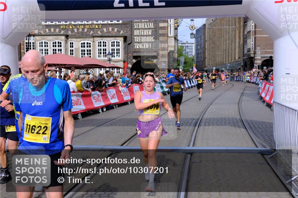 13.09.2026 - 21. swb-Marathon Bremen Tim E. http://msf.ph/oto/10307201 13.09.2026 10:50:45 Ziel 10170, 10233, 10525, 10840, 10923, 11178, 11220, 11276, 11497, 11499, 11622, 11664, 11680, 11742, 11774, 12045, 12078, 12269, 12447, 13562 meine-sportfotos.de