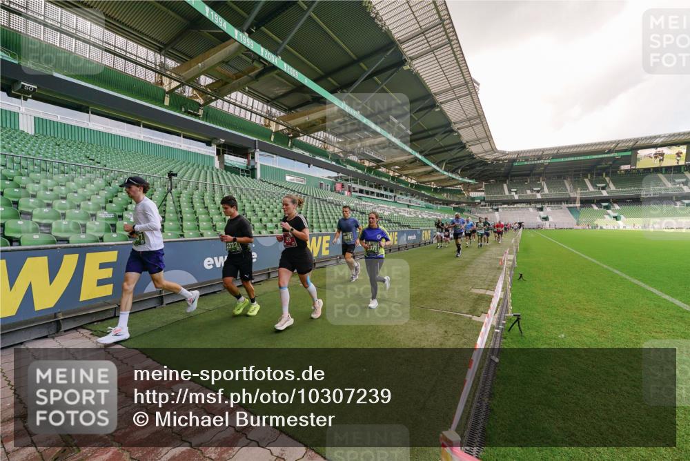 13.09.2026 - 21. swb-Marathon Bremen Michael Burmester http://msf.ph/oto/10307239 13.09.2026 13:01:08 Laufen im Stadion 135, 242, 260, 282, 318, 342, 440, 531, 651, 687, 930, 946, 1006, 1067, 1209, 1368, 1436, 1448, 1493, 1494, 1582, 1650, 1861, 1896, 1935, 1963, 2033, 2047, 2062, 2088, 2293, 2306, 2322, 2370, 2409, 2427, 2481, 2485, 2490, 2491, 2517, 2560, 2561, 2627, 2638, 2658, 2686, 2700, 2708, 2781, 2906, 2914, 2967, 3076, 3105, 3145, 3168, 3173, 3273, 3354, 3372, 3374, 3375, 3385, 3480, 3524, 3526, 3642, 3667, 3729, 3774, 3806, 3855, 3856, 3861, 3930 meine-sportfotos.de