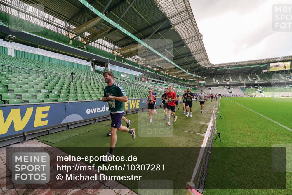 13.09.2026 - 21. swb-Marathon Bremen Michael Burmester http://msf.ph/oto/10307281 13.09.2026 13:01:15 Laufen im Stadion 135, 150, 242, 260, 282, 318, 342, 440, 531, 651, 687, 930, 946, 1006, 1067, 1209, 1368, 1436, 1448, 1493, 1494, 1582, 1650, 1861, 1896, 1935, 1963, 2033, 2047, 2062, 2088, 2293, 2306, 2322, 2370, 2409, 2427, 2485, 2490, 2491, 2517, 2560, 2561, 2627, 2638, 2658, 2686, 2700, 2708, 2781, 2906, 2914, 2967, 2987, 3076, 3105, 3145, 3168, 3173, 3273, 3334, 3354, 3372, 3374, 3375, 3385, 3392, 3480, 3524, 3526, 3527, 3642, 3667, 3729, 3774, 3806, 3855, 3856, 3861 meine-sportfotos.de