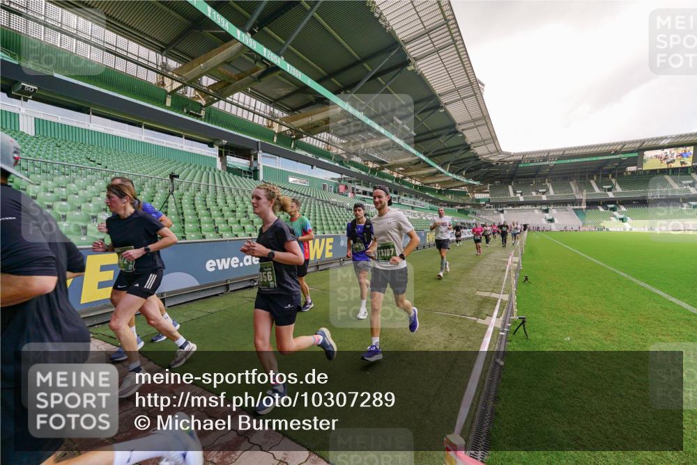 13.09.2026 - 21. swb-Marathon Bremen Michael Burmester http://msf.ph/oto/10307289 13.09.2026 13:01:17 Laufen im Stadion 135, 150, 242, 260, 282, 318, 342, 440, 531, 651, 687, 930, 946, 1006, 1067, 1163, 1209, 1368, 1436, 1448, 1493, 1494, 1582, 1650, 1861, 1896, 1935, 1963, 2033, 2047, 2062, 2088, 2293, 2306, 2322, 2370, 2409, 2427, 2485, 2490, 2491, 2560, 2561, 2627, 2638, 2658, 2686, 2700, 2708, 2781, 2906, 2914, 2967, 2987, 3044, 3076, 3105, 3145, 3168, 3173, 3273, 3294, 3334, 3354, 3372, 3374, 3375, 3385, 3392, 3480, 3524, 3526, 3527, 3642, 3667, 3729, 3774, 3806, 3855, 3856, 3861 meine-sportfotos.de
