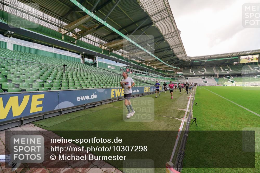 13.09.2026 - 21. swb-Marathon Bremen Michael Burmester http://msf.ph/oto/10307298 13.09.2026 13:01:18 Laufen im Stadion 135, 150, 242, 260, 282, 318, 342, 440, 531, 651, 687, 930, 946, 1006, 1067, 1163, 1209, 1368, 1436, 1448, 1493, 1494, 1582, 1650, 1861, 1896, 1935, 1963, 2033, 2047, 2062, 2293, 2306, 2322, 2370, 2409, 2427, 2485, 2490, 2491, 2560, 2561, 2627, 2638, 2658, 2686, 2700, 2708, 2781, 2906, 2914, 2967, 2987, 3044, 3076, 3105, 3145, 3168, 3173, 3187, 3248, 3273, 3294, 3334, 3354, 3372, 3374, 3375, 3385, 3392, 3480, 3524, 3526, 3527, 3642, 3667, 3729, 3774, 3806, 3855, 3856 meine-sportfotos.de