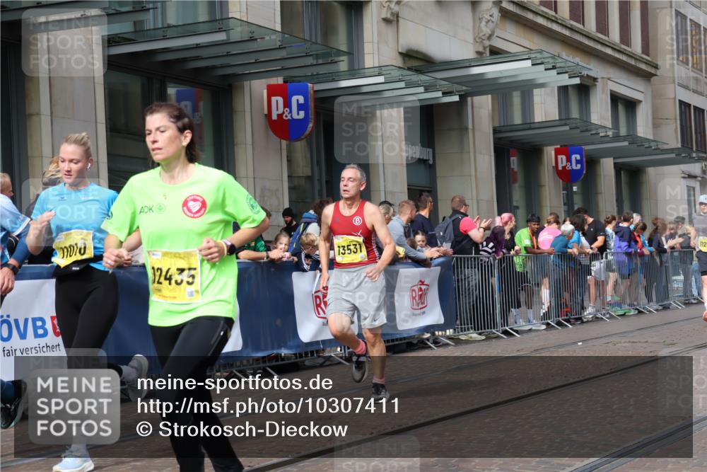 13.09.2026 - 21. swb-Marathon Bremen Strokosch-Dieckow http://msf.ph/oto/10307411 13.09.2026 10:53:57 Ziel 10359, 10503, 10577, 10631, 10749, 10822, 10837, 10884, 10996, 11099, 11118, 11290, 11329, 11361, 11476, 11765, 11843, 11989, 11998, 12328, 10141, 10174, 10227, 10255, 10478, 10579, 10684, 10685, 10708, 10822, 10838, 10905, 10947, 11010, 11206, 11489, 11502, 11596, 11950, 12075, 12244, 12331, 12341, 12356, 12405, 12435, 12492, 12515, 13531, 13597 meine-sportfotos.de