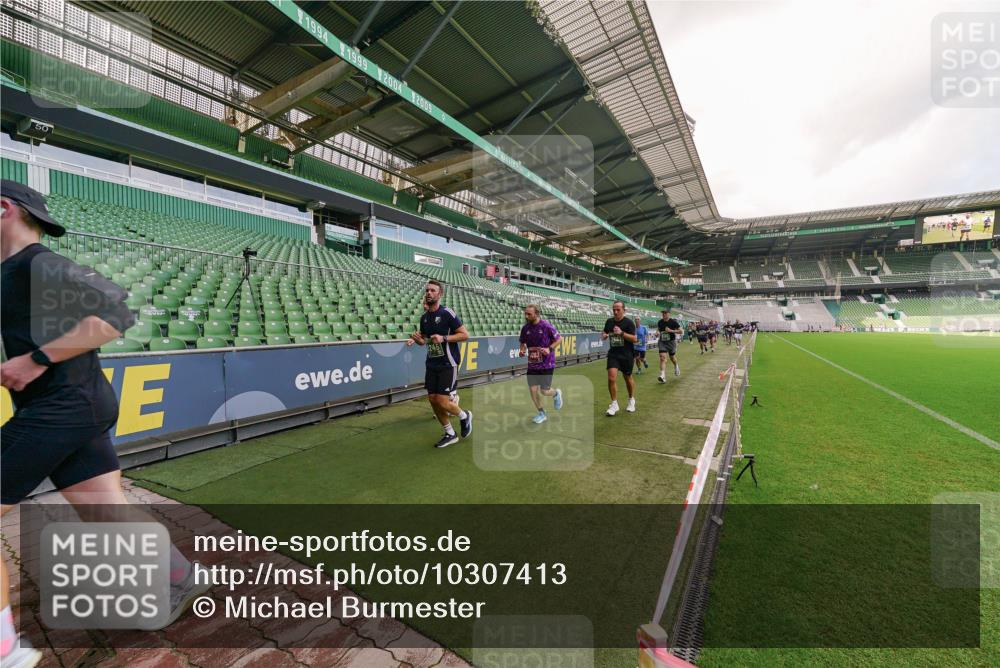 13.09.2026 - 21. swb-Marathon Bremen Michael Burmester http://msf.ph/oto/10307413 13.09.2026 13:01:42 Laufen im Stadion 150, 242, 282, 318, 440, 531, 687, 722, 930, 936, 946, 1006, 1067, 1163, 1250, 1436, 1448, 1582, 1650, 1896, 2033, 2047, 2062, 2292, 2322, 2345, 2370, 2378, 2409, 2427, 2485, 2490, 2491, 2560, 2561, 2627, 2638, 2658, 2666, 2668, 2700, 2708, 2781, 2906, 2967, 2987, 3013, 3044, 3145, 3163, 3164, 3168, 3173, 3187, 3248, 3294, 3334, 3372, 3374, 3375, 3385, 3392, 3524, 3526, 3527, 3603, 3642, 3667, 3721, 3774, 3806, 3852, 3856, 4000, 4506 meine-sportfotos.de