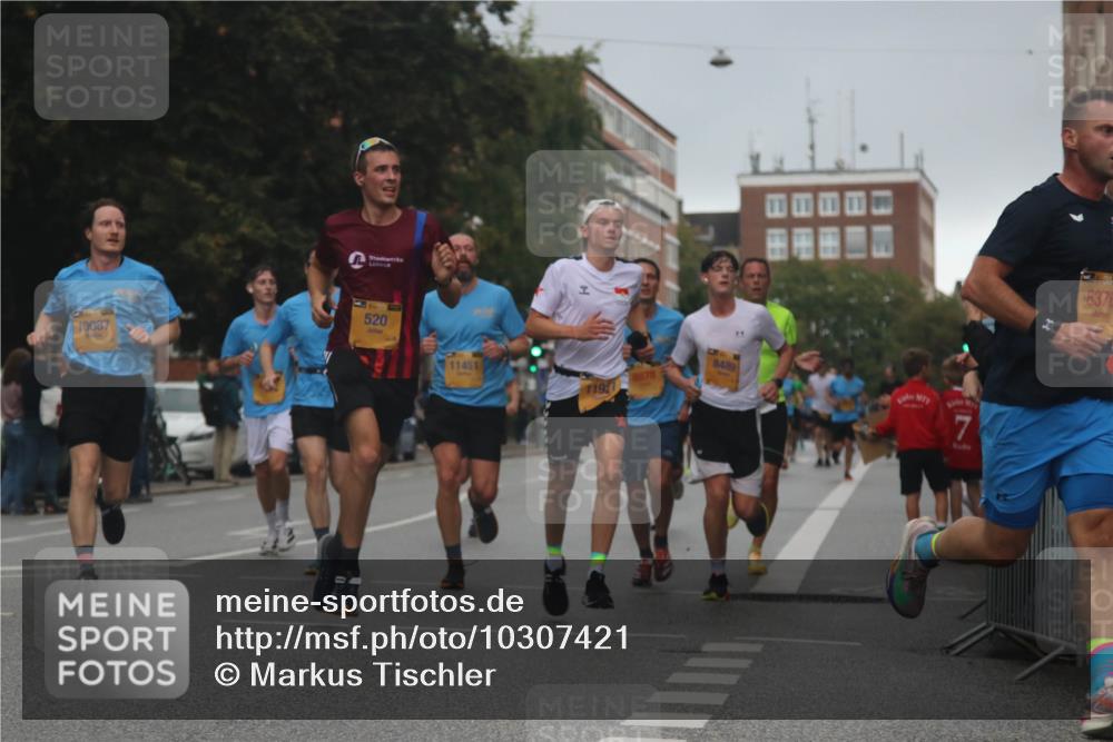 13.09.2026 - Kiel Lauf Markus Tischler http://msf.ph/oto/10307421 13.09.2026 10:30:42 Fleethörn 520, 10087, 4, 11451, 8878, 119, 8489, 7, 8376 meine-sportfotos.de