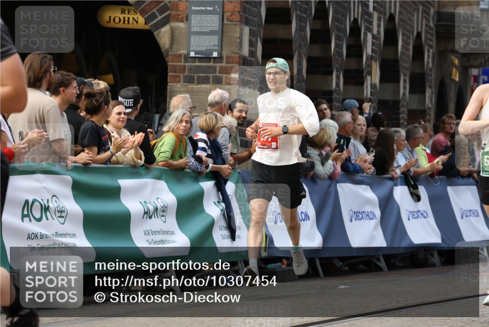 13.09.2026 - 21. swb-Marathon Bremen Strokosch-Dieckow http://msf.ph/oto/10307454 13.09.2026 13:01:05 Ziel 371, 453, 2141, 4904, 8749, 9849, 1411, 1619, 3019, 4328, 5663 meine-sportfotos.de