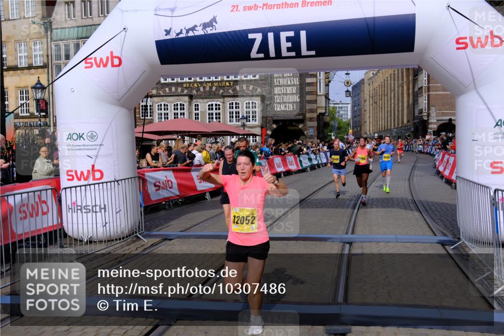 13.09.2026 - 21. swb-Marathon Bremen Tim E. http://msf.ph/oto/10307486 13.09.2026 10:50:57 Ziel 10267, 10764, 11076, 11220, 11276, 11664, 11742, 11753, 11774, 11961, 12052, 12070, 12309, 12488, 13544 meine-sportfotos.de