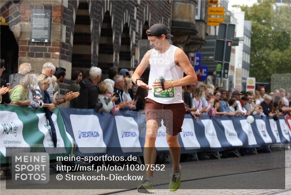 13.09.2026 - 21. swb-Marathon Bremen Strokosch-Dieckow http://msf.ph/oto/10307552 13.09.2026 13:01:11 Ziel 371, 6359, 8749, 9849, 1411, 3019, 4328, 5996 meine-sportfotos.de