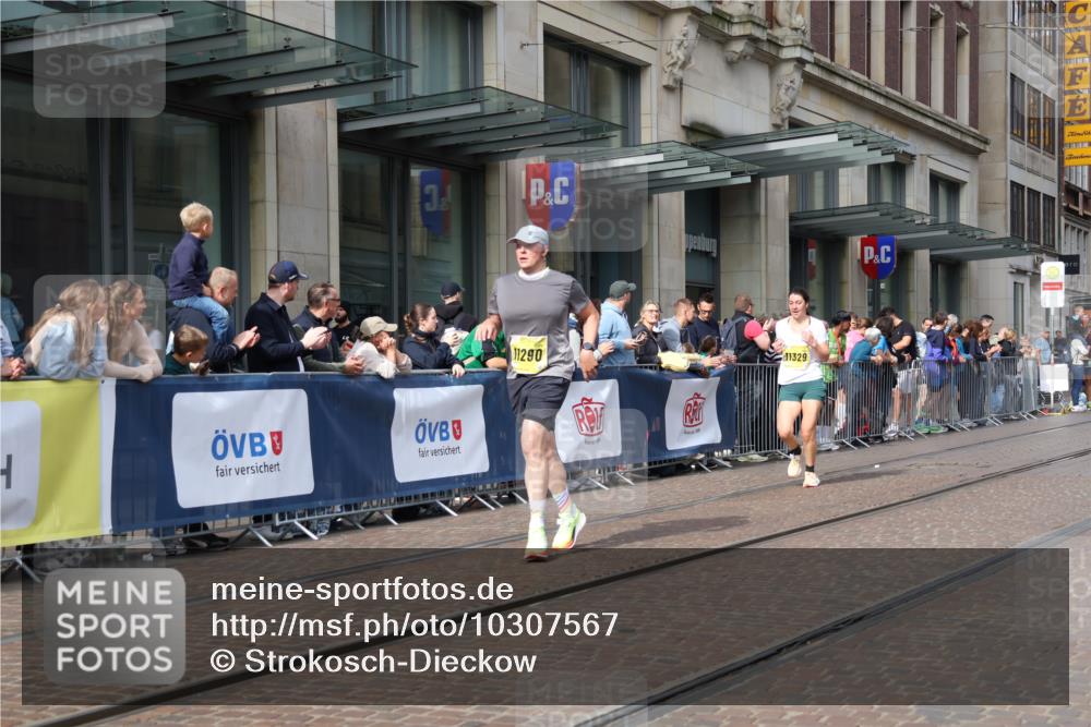 13.09.2026 - 21. swb-Marathon Bremen Strokosch-Dieckow http://msf.ph/oto/10307567 13.09.2026 10:54:01 Ziel 10067, 10146, 10359, 10410, 10503, 10577, 10631, 10749, 10765, 10837, 10884, 10996, 11039, 11099, 11118, 11290, 11329, 11361, 11476, 11593, 11765, 11843, 11989, 11998, 12265, 12328, 12467, 10141, 10174, 10227, 10255, 10478, 10579, 10684, 10685, 10708, 10822, 10838, 10905, 10947, 11010, 11206, 11290, 11489, 11596, 11950, 12075, 12244, 12331, 12341, 12356, 12405, 12435, 12492, 12515, 13531, 13597 meine-sportfotos.de