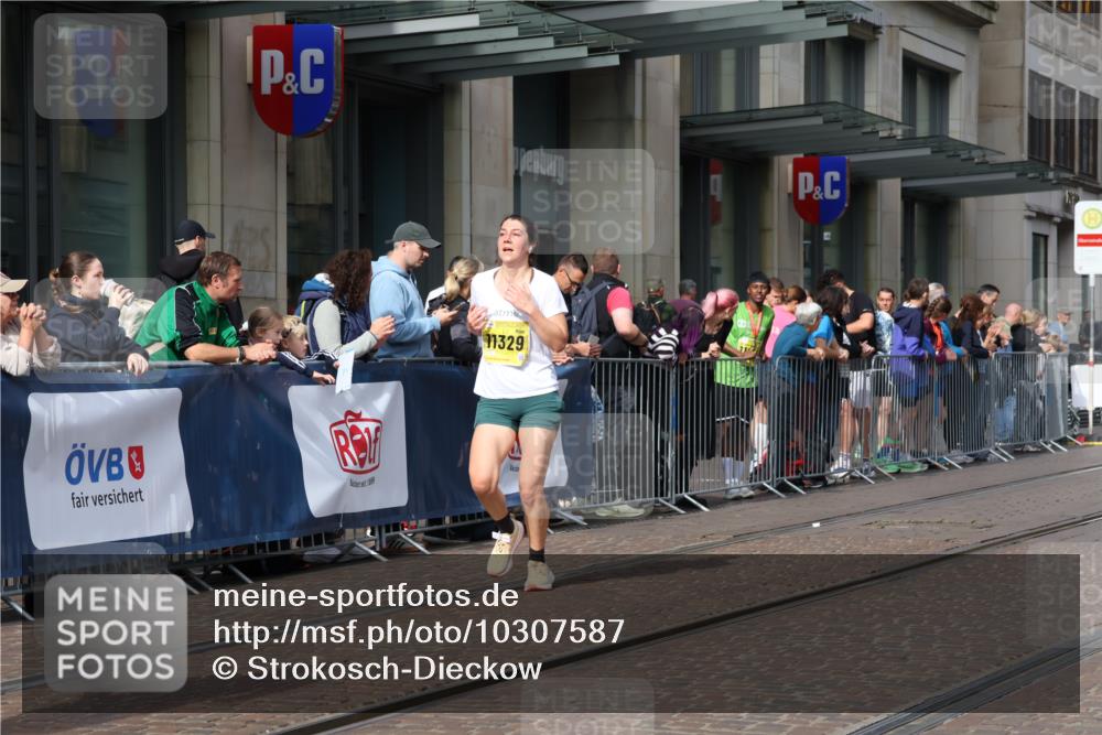 13.09.2026 - 21. swb-Marathon Bremen Strokosch-Dieckow http://msf.ph/oto/10307587 13.09.2026 10:54:02 Ziel 10067, 10146, 10359, 10410, 10503, 10577, 10631, 10749, 10765, 10837, 10884, 10996, 11039, 11099, 11118, 11329, 11361, 11476, 11593, 11765, 11843, 11989, 11998, 12265, 12328, 12467, 10174, 10255, 10478, 10579, 10684, 10685, 10708, 10822, 10905, 10947, 11010, 11206, 11290, 11489, 11596, 11950, 12075, 12244, 12331, 12341, 12356, 12405, 12435, 12492, 12515, 13531, 13597 meine-sportfotos.de