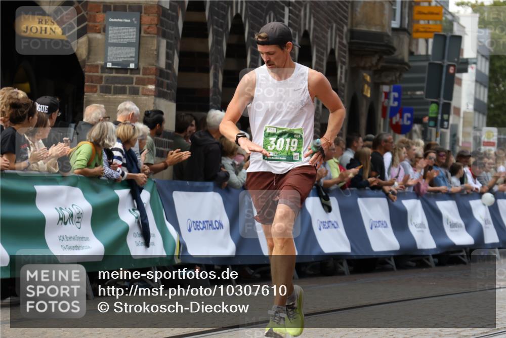 13.09.2026 - 21. swb-Marathon Bremen Strokosch-Dieckow http://msf.ph/oto/10307610 13.09.2026 13:01:11 Ziel 371, 6359, 8749, 9849, 1411, 3019, 4328, 5996 meine-sportfotos.de