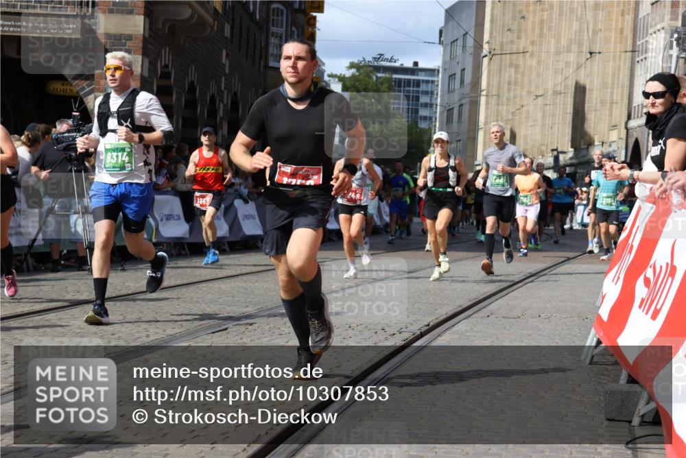 13.09.2026 - 21. swb-Marathon Bremen Strokosch-Dieckow http://msf.ph/oto/10307853 13.09.2026 13:30:22 Ziel 109, 454, 1173, 1205, 1308, 1611, 1653, 1759, 1780, 1848, 2126, 3190, 3908, 4524, 5039, 5198, 5348, 5615, 5631, 6225, 6720, 6942, 6992, 6994, 7093, 7184, 7609, 7932, 8110, 8115, 8267, 8441, 8470, 8899, 9104, 9125, 625, 1067, 3163, 3164, 3425, 4058, 4206, 4332, 4342, 4415, 4425, 4748, 4757, 5506, 5551, 6134, 6347, 6988, 7253, 7567, 7645, 7821, 8116, 8117, 8169, 8314, 8762, 8878, 8966, 9011, 9108, 9695, 9825 meine-sportfotos.de