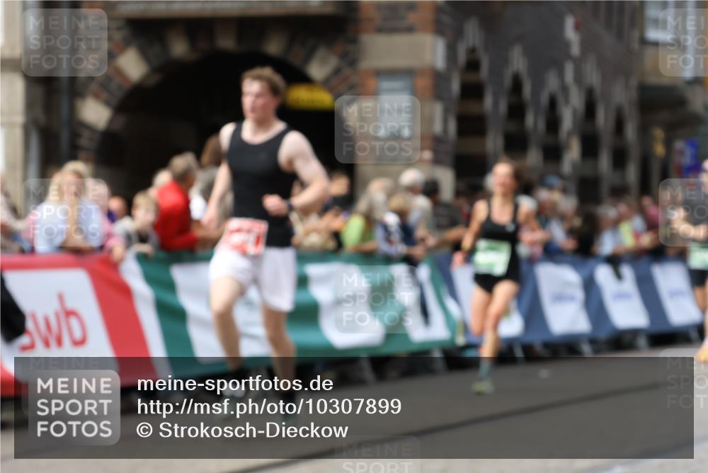 13.09.2026 - 21. swb-Marathon Bremen Strokosch-Dieckow http://msf.ph/oto/10307899 13.09.2026 13:01:35 Ziel 1411, 1619, 3019, 4328, 5663, 1614, 4696, 5369, 7950, 9137, 13168 meine-sportfotos.de