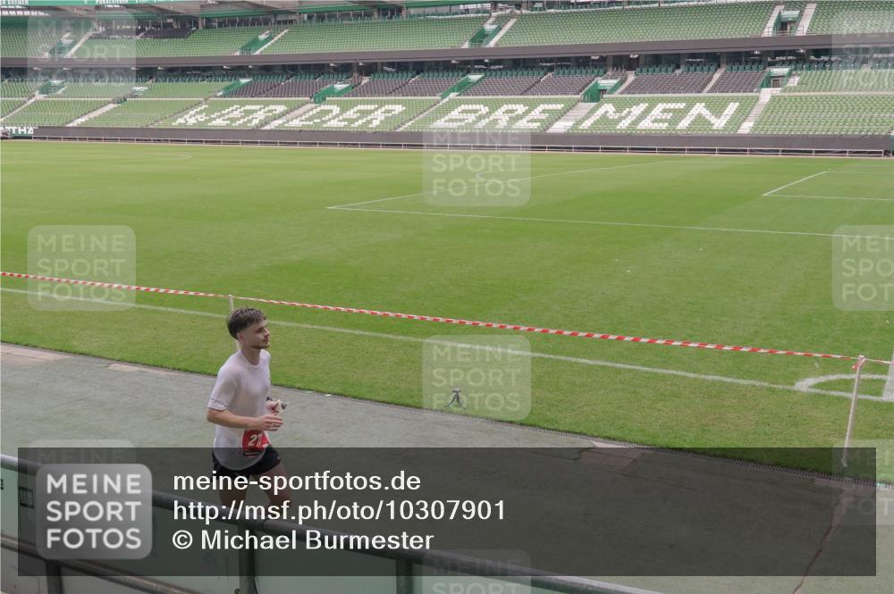 13.09.2026 - 21. swb-Marathon Bremen Michael Burmester http://msf.ph/oto/10307901 13.09.2026 12:38:38 Laufen im Stadion 277, 346, 466, 658, 895, 901, 1090, 1118, 1248, 1320, 1323, 1385, 1472, 1576, 1587, 1604, 1717, 1751, 1754, 1758, 1795, 1800, 1911, 2049, 2141, 2352, 2585, 2670, 3080, 3606, 5160, 5163, 5912, 6112, 7650, 8077, 8081, 8467, 9399, 9522, 9617, 250, 272, 299, 919, 1089, 1550, 1875, 1993, 4232, 7692, 13033 meine-sportfotos.de