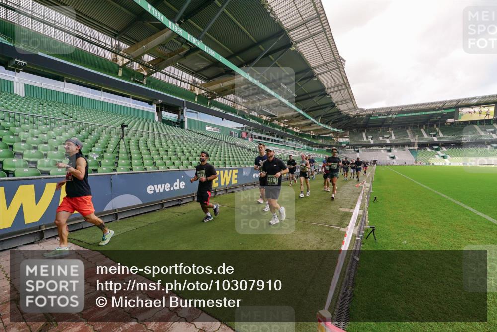 13.09.2026 - 21. swb-Marathon Bremen Michael Burmester http://msf.ph/oto/10307910 13.09.2026 13:02:54 Laufen im Stadion 150, 488, 531, 596, 722, 725, 762, 930, 936, 940, 946, 1006, 1014, 1067, 1163, 1250, 1436, 1458, 1460, 1611, 1771, 1896, 2033, 2047, 2062, 2223, 2276, 2292, 2345, 2364, 2378, 2421, 2434, 2513, 2625, 2638, 2666, 2668, 2779, 2900, 2934, 2977, 2987, 3013, 3044, 3114, 3135, 3163, 3164, 3187, 3248, 3258, 3294, 3334, 3360, 3392, 3402, 3460, 3496, 3510, 3527, 3576, 3585, 3597, 3603, 3618, 3667, 3721, 3806, 3846, 3852, 3859, 3893, 3938, 3970, 3983, 4000, 4077, 4133, 4506, 4558 meine-sportfotos.de