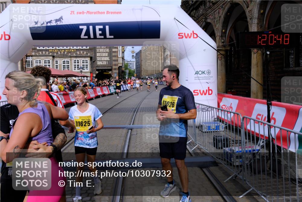 13.09.2026 - 21. swb-Marathon Bremen Tim E. http://msf.ph/oto/10307932 13.09.2026 10:51:20 Ziel 10200, 10471, 10515, 10537, 10808, 11087, 11170, 11339, 11537, 11625, 11626, 11801, 12004, 12179, 12303, 12351, 12407 meine-sportfotos.de