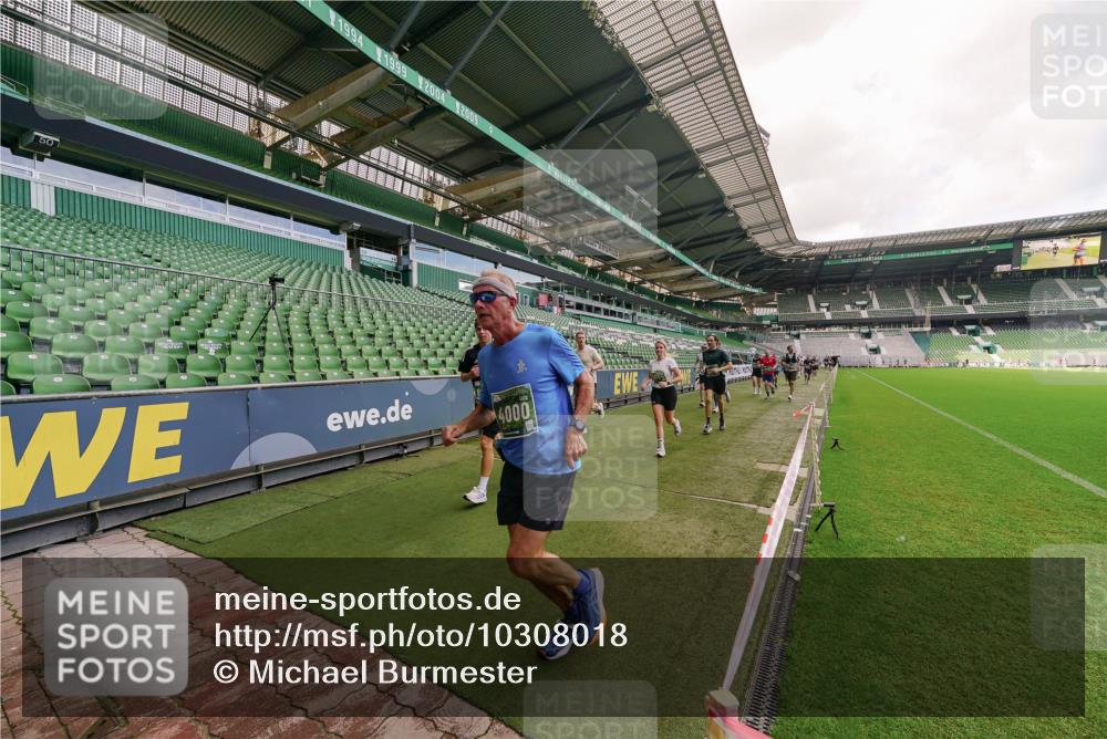 13.09.2026 - 21. swb-Marathon Bremen Michael Burmester http://msf.ph/oto/10308018 13.09.2026 13:03:05 Laufen im Stadion 150, 210, 488, 531, 596, 722, 725, 762, 881, 936, 940, 946, 1006, 1014, 1163, 1250, 1436, 1458, 1460, 1611, 1649, 1771, 2047, 2062, 2223, 2276, 2292, 2345, 2364, 2378, 2421, 2434, 2513, 2625, 2638, 2666, 2668, 2779, 2900, 2934, 2977, 2987, 3013, 3044, 3114, 3135, 3163, 3164, 3187, 3248, 3258, 3294, 3334, 3360, 3392, 3402, 3460, 3496, 3510, 3527, 3576, 3579, 3585, 3597, 3603, 3618, 3667, 3721, 3806, 3846, 3852, 3859, 3893, 3938, 3970, 3983, 4000, 4077, 4133, 4506, 4558 meine-sportfotos.de
