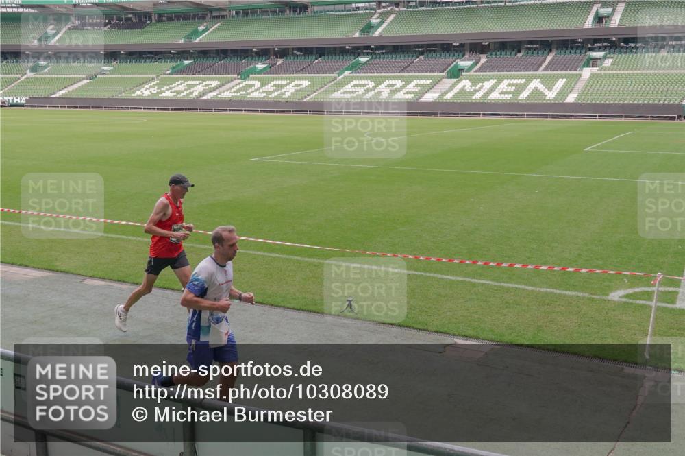 13.09.2026 - 21. swb-Marathon Bremen Michael Burmester http://msf.ph/oto/10308089 13.09.2026 12:39:03 Laufen im Stadion 277, 346, 807, 895, 901, 1090, 1118, 1248, 1320, 1323, 1472, 1508, 1576, 1587, 1604, 1717, 1751, 1758, 1795, 1800, 1852, 1911, 2049, 2099, 2141, 2352, 2670, 3080, 3606, 3744, 5160, 5163, 5912, 6112, 6630, 7650, 8077, 8081, 8467, 9399, 9522, 9617, 9630, 10034, 13080, 250, 272, 365, 850, 1089, 1288, 1550, 1875, 1993, 4232, 7692, 8075, 13033 meine-sportfotos.de