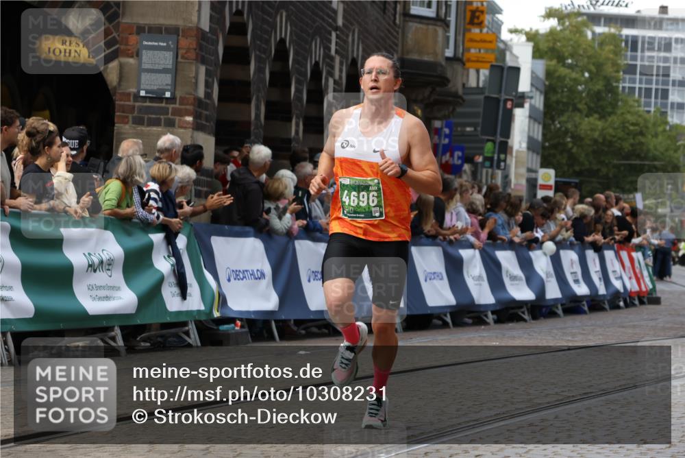 13.09.2026 - 21. swb-Marathon Bremen Strokosch-Dieckow http://msf.ph/oto/10308231 13.09.2026 13:01:46 Ziel 1411, 4118, 4328, 5996, 13063, 4696, 4739, 5601, 9233 meine-sportfotos.de
