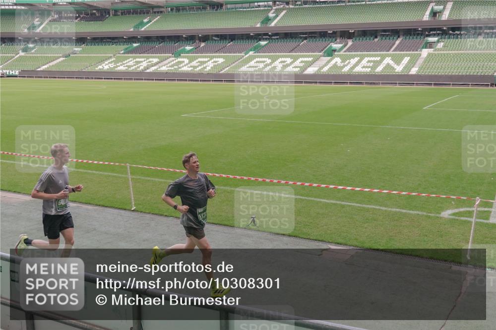13.09.2026 - 21. swb-Marathon Bremen Michael Burmester http://msf.ph/oto/10308301 13.09.2026 12:39:53 Laufen im Stadion 126, 277, 453, 671, 807, 862, 901, 912, 1136, 1248, 1320, 1323, 1379, 1472, 1508, 1540, 1576, 1587, 1717, 1751, 1758, 1795, 1800, 1852, 1860, 1901, 1911, 1930, 1950, 2049, 2099, 3744, 4381, 5160, 5163, 5912, 6201, 6630, 7118, 7671, 8467, 9630, 10034, 13080, 13224, 365, 850, 1288, 1385, 1485, 1550, 1583, 1875, 1993, 2073, 3617, 4232, 7244, 7692, 7768, 8075, 8729, 13033 meine-sportfotos.de
