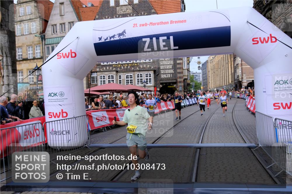 13.09.2026 - 21. swb-Marathon Bremen Tim E. http://msf.ph/oto/10308473 13.09.2026 10:51:56 Ziel 10162, 10281, 10334, 10348, 10467, 10763, 11145, 11273, 11542, 11733, 11787, 12329, 12424, 13631 meine-sportfotos.de