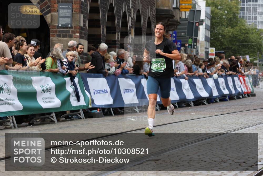 13.09.2026 - 21. swb-Marathon Bremen Strokosch-Dieckow http://msf.ph/oto/10308521 13.09.2026 13:02:14 Ziel 1614, 4696, 4739, 5601, 9233, 9583 meine-sportfotos.de