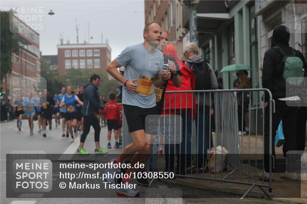 13.09.2026 - Kiel Lauf Markus Tischler http://msf.ph/oto/10308550 13.09.2026 10:32:41 Fleethörn 448, 209, 32 meine-sportfotos.de