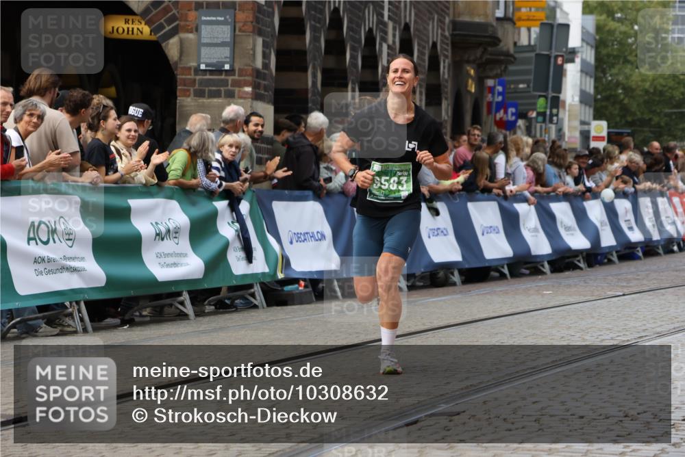 13.09.2026 - 21. swb-Marathon Bremen Strokosch-Dieckow http://msf.ph/oto/10308632 13.09.2026 13:02:14 Ziel 1614, 4696, 4739, 5601, 9233, 9583 meine-sportfotos.de