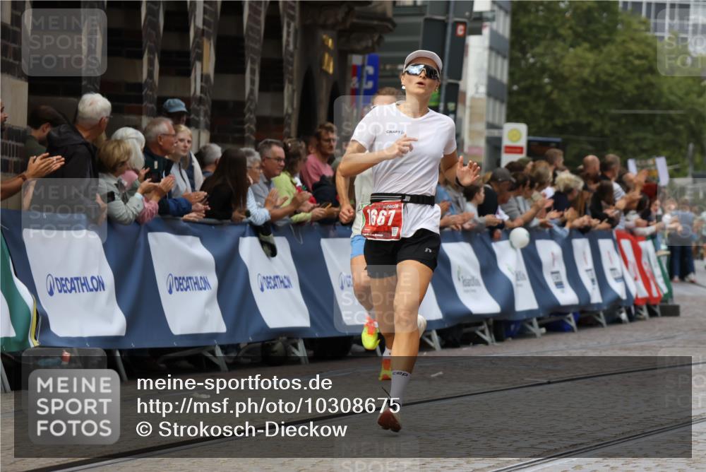 13.09.2026 - 21. swb-Marathon Bremen Strokosch-Dieckow http://msf.ph/oto/10308675 13.09.2026 13:02:29 Ziel 1667, 9583, 1795, 1850, 3609, 7841, 13237 meine-sportfotos.de