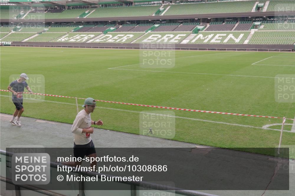 13.09.2026 - 21. swb-Marathon Bremen Michael Burmester http://msf.ph/oto/10308686 13.09.2026 12:40:55 Laufen im Stadion 126, 371, 453, 603, 640, 650, 671, 735, 744, 862, 912, 957, 1136, 1336, 1379, 1381, 1411, 1508, 1540, 1571, 1614, 1797, 1822, 1852, 1860, 1901, 1930, 1950, 2986, 3624, 3744, 4381, 4399, 4795, 4936, 6198, 6201, 6264, 6630, 7118, 7671, 8065, 9065, 9329, 9630, 10034, 13080, 13224, 346, 365, 466, 658, 895, 1090, 1118, 1288, 1385, 1485, 1583, 1604, 1754, 2073, 2141, 2352, 2585, 2670, 3617, 6112, 7244, 7650, 7768, 8729 meine-sportfotos.de