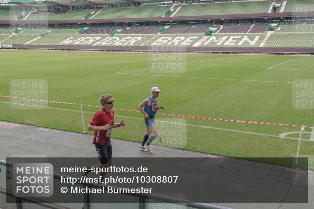 13.09.2026 - 21. swb-Marathon Bremen Michael Burmester http://msf.ph/oto/10308807 13.09.2026 12:41:23 Laufen im Stadion 126, 371, 453, 603, 640, 650, 671, 735, 744, 862, 912, 957, 1136, 1336, 1379, 1381, 1411, 1540, 1571, 1614, 1667, 1797, 1822, 1850, 1860, 1862, 1901, 1930, 1950, 2094, 2986, 3624, 4381, 4399, 4795, 4936, 5672, 6198, 6201, 6264, 7141, 7671, 8065, 8394, 9065, 9329, 13224, 277, 346, 466, 658, 895, 901, 1090, 1118, 1320, 1323, 1385, 1485, 1583, 1604, 1754, 1911, 2073, 2141, 2352, 2585, 2670, 3080, 3606, 3617, 5160, 6112, 7244, 7650, 8729 meine-sportfotos.de