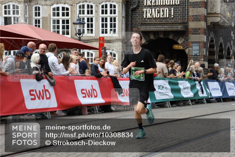 13.09.2026 - 21. swb-Marathon Bremen Strokosch-Dieckow http://msf.ph/oto/10308834 13.09.2026 13:02:34 Ziel 1667, 9583, 1795, 1850, 6918, 13237 meine-sportfotos.de
