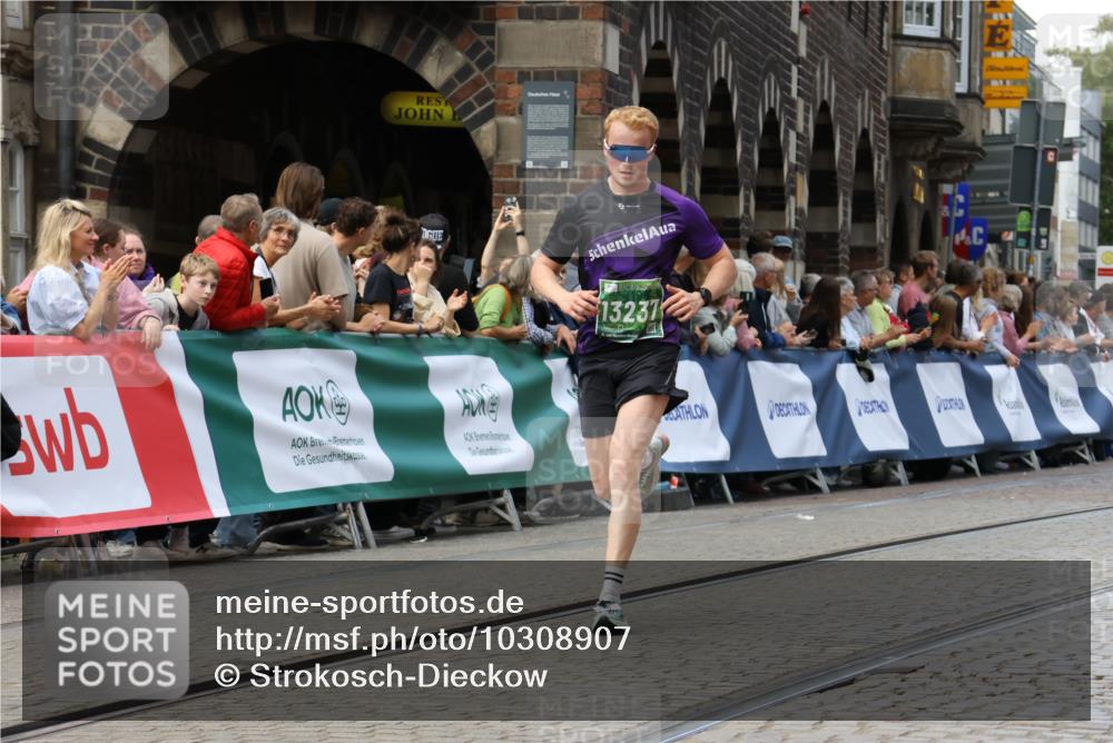 13.09.2026 - 21. swb-Marathon Bremen Strokosch-Dieckow http://msf.ph/oto/10308907 13.09.2026 13:02:40 Ziel 9583, 1381, 1850, 1862, 6918, 7265 meine-sportfotos.de