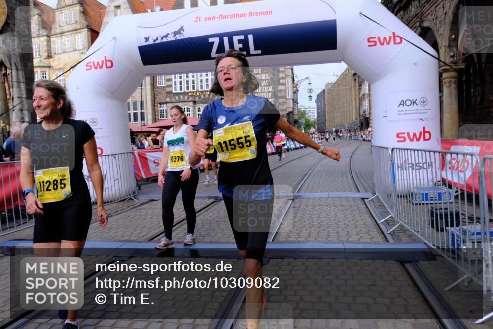 13.09.2026 - 21. swb-Marathon Bremen Tim E. http://msf.ph/oto/10309082 13.09.2026 10:52:18 Ziel 10218, 10588, 11277, 11285, 11376, 11487, 11555, 11685, 11784, 11869, 11877, 11962, 12349 meine-sportfotos.de