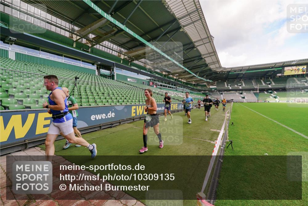 13.09.2026 - 21. swb-Marathon Bremen Michael Burmester http://msf.ph/oto/10309135 13.09.2026 13:05:23 Laufen im Stadion 178, 209, 217, 244, 323, 394, 430, 534, 536, 565, 647, 784, 891, 900, 1073, 1239, 1243, 1274, 1307, 1308, 1343, 1373, 1380, 1456, 1533, 1581, 1627, 1653, 1656, 1687, 1780, 1914, 1932, 1941, 2023, 2076, 2089, 2126, 2241, 2244, 2265, 2301, 2310, 2355, 2369, 2393, 2430, 2452, 2464, 2602, 2723, 2742, 2764, 2867, 2872, 2891, 2910, 2919, 2957, 2959, 2985, 3028, 3030, 3055, 3217, 3278, 3320, 3343, 3419, 3425, 3444, 3485, 3521, 3796, 3909, 242 meine-sportfotos.de