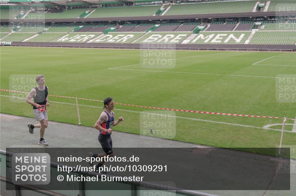 13.09.2026 - 21. swb-Marathon Bremen Michael Burmester http://msf.ph/oto/10309291 13.09.2026 12:42:35 Laufen im Stadion 439, 749, 819, 1009, 1223, 1224, 1411, 1562, 1619, 1667, 1712, 1745, 1797, 1822, 1850, 1862, 1879, 1921, 2094, 2207, 2651, 2683, 2986, 3251, 3368, 3584, 3624, 3688, 4096, 4399, 4795, 4847, 5316, 5663, 5672, 5828, 6198, 6264, 6359, 6929, 6991, 7141, 8311, 8383, 8394, 8689, 8749, 8994, 9065, 9120, 9200, 9533, 9849, 277, 346, 453, 807, 895, 901, 1118, 1248, 1320, 1323, 1472, 1576, 1587, 1717, 1751, 1911, 2141, 2352, 2670, 3080, 3606, 5160, 5163, 5912, 6112, 7650 meine-sportfotos.de