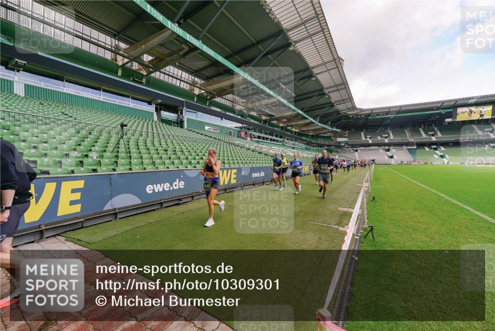 13.09.2026 - 21. swb-Marathon Bremen Michael Burmester http://msf.ph/oto/10309301 13.09.2026 13:05:42 Laufen im Stadion 109, 178, 217, 244, 287, 303, 323, 394, 430, 454, 536, 565, 578, 613, 647, 784, 891, 900, 1073, 1239, 1243, 1274, 1307, 1308, 1365, 1373, 1380, 1456, 1533, 1574, 1581, 1627, 1656, 1687, 1780, 1823, 1909, 1914, 1932, 1941, 2023, 2076, 2089, 2126, 2241, 2244, 2265, 2275, 2301, 2310, 2355, 2356, 2369, 2393, 2430, 2452, 2464, 2602, 2723, 2742, 2764, 2867, 2872, 2910, 2919, 2957, 2959, 2985, 3028, 3030, 3055, 3217, 3278, 3320, 3343, 3419, 3444, 3485, 3521, 3796, 3909 meine-sportfotos.de