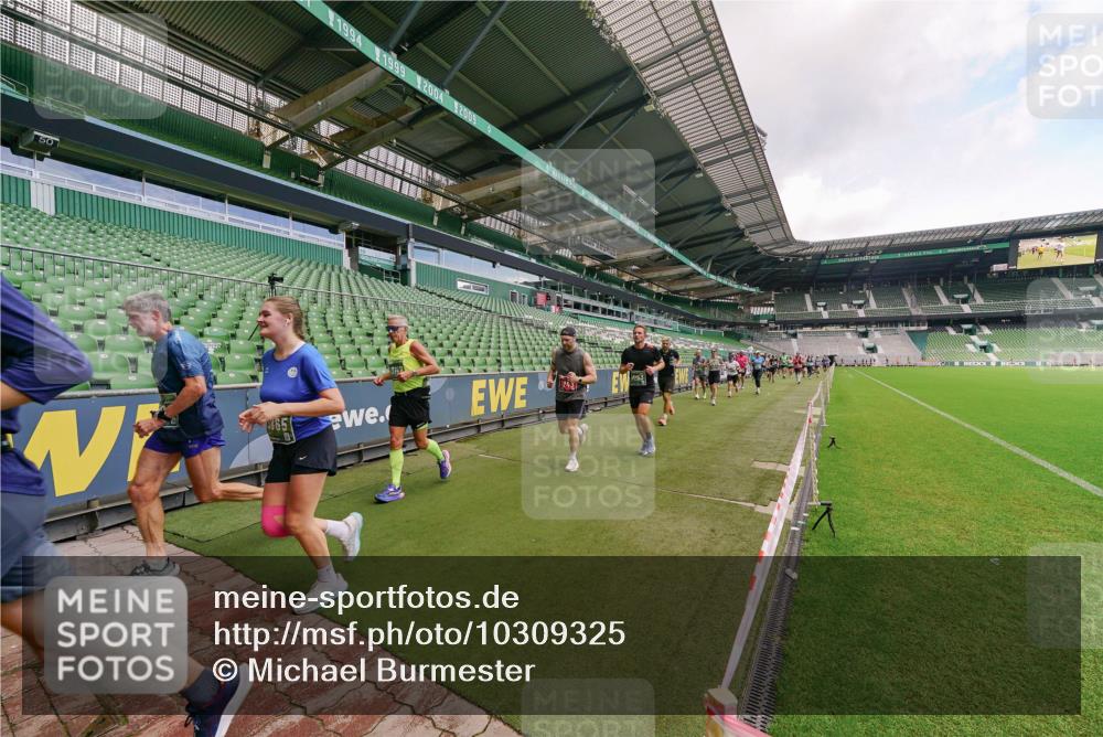 13.09.2026 - 21. swb-Marathon Bremen Michael Burmester http://msf.ph/oto/10309325 13.09.2026 13:05:44 Laufen im Stadion 109, 178, 217, 244, 287, 303, 323, 394, 430, 454, 536, 565, 578, 613, 647, 784, 891, 900, 1073, 1239, 1243, 1274, 1307, 1308, 1365, 1373, 1380, 1456, 1533, 1574, 1581, 1627, 1656, 1687, 1780, 1823, 1909, 1914, 1932, 1941, 2023, 2076, 2089, 2126, 2241, 2244, 2265, 2275, 2301, 2310, 2355, 2356, 2369, 2393, 2430, 2452, 2464, 2602, 2723, 2742, 2764, 2867, 2872, 2902, 2910, 2919, 2957, 2959, 2985, 3030, 3055, 3217, 3278, 3320, 3343, 3419, 3444, 3485, 3909 meine-sportfotos.de