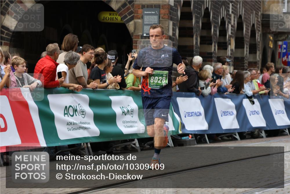 13.09.2026 - 21. swb-Marathon Bremen Strokosch-Dieckow http://msf.ph/oto/10309409 13.09.2026 13:03:11 Ziel 1381, 1795, 1850, 1862, 6918, 7265, 8319, 8325, 8331, 13237, 1372, 7206, 7478, 7715, 8028 meine-sportfotos.de