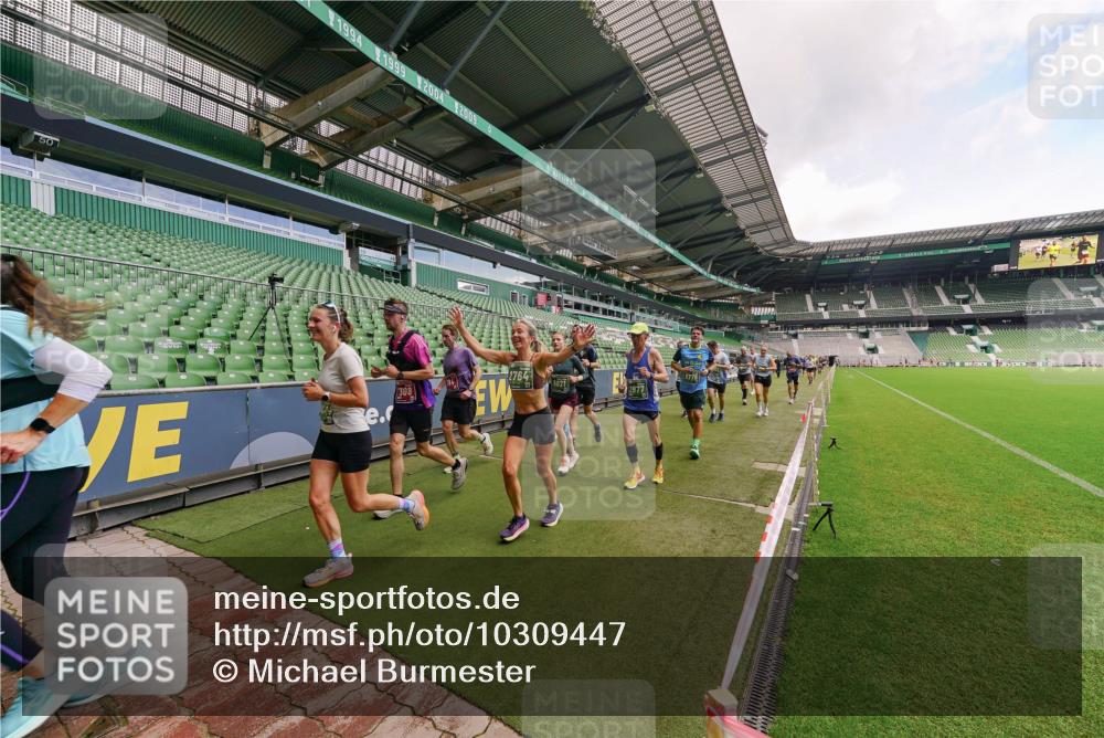 13.09.2026 - 21. swb-Marathon Bremen Michael Burmester http://msf.ph/oto/10309447 13.09.2026 13:05:57 Laufen im Stadion 109, 178, 217, 244, 287, 303, 310, 323, 372, 394, 430, 454, 536, 565, 578, 613, 647, 784, 891, 900, 1073, 1083, 1205, 1239, 1243, 1274, 1307, 1308, 1365, 1373, 1380, 1437, 1456, 1533, 1545, 1574, 1581, 1627, 1656, 1687, 1780, 1823, 1848, 1909, 1914, 1932, 1941, 2023, 2076, 2089, 2126, 2241, 2244, 2265, 2275, 2301, 2310, 2355, 2356, 2393, 2430, 2452, 2464, 2602, 2707, 2723, 2742, 2764, 2867, 2902, 2910, 2919, 2957, 2959, 2985, 3030, 3055, 3217, 3278, 3320, 3343, 3419, 3444, 3485 meine-sportfotos.de