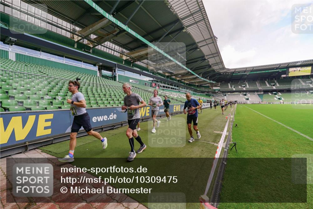 13.09.2026 - 21. swb-Marathon Bremen Michael Burmester http://msf.ph/oto/10309475 13.09.2026 13:06:01 Laufen im Stadion 109, 178, 217, 244, 287, 303, 310, 323, 372, 394, 430, 454, 536, 578, 613, 647, 784, 831, 891, 900, 1073, 1083, 1205, 1239, 1243, 1274, 1307, 1308, 1365, 1380, 1437, 1456, 1533, 1545, 1574, 1581, 1627, 1656, 1687, 1780, 1823, 1848, 1909, 1914, 1932, 1941, 2023, 2076, 2089, 2126, 2241, 2244, 2265, 2275, 2301, 2310, 2355, 2356, 2393, 2430, 2452, 2464, 2602, 2707, 2723, 2742, 2764, 2867, 2902, 2910, 2919, 2959, 2985, 3030, 3055, 3278, 3320, 3343, 3444, 3485 meine-sportfotos.de