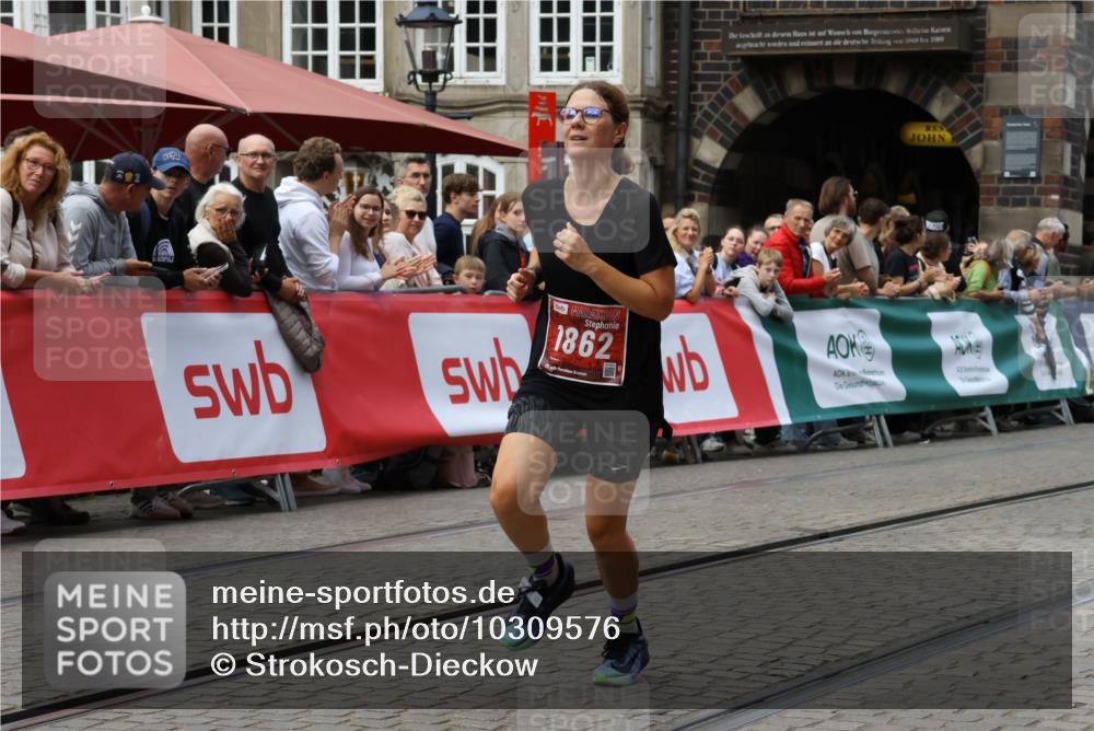 13.09.2026 - 21. swb-Marathon Bremen Strokosch-Dieckow http://msf.ph/oto/10309576 13.09.2026 13:03:22 Ziel 1381, 1862, 7265, 8319, 8325, 8331, 8756, 9200, 1372, 1950, 3092, 5024, 5719, 7715 meine-sportfotos.de