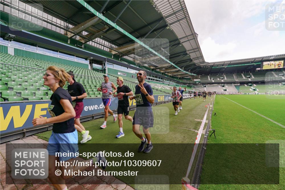 13.09.2026 - 21. swb-Marathon Bremen Michael Burmester http://msf.ph/oto/10309607 13.09.2026 13:06:18 Laufen im Stadion 109, 217, 244, 287, 303, 310, 323, 372, 394, 430, 454, 536, 578, 613, 647, 716, 784, 831, 891, 900, 922, 1073, 1083, 1205, 1243, 1274, 1307, 1308, 1365, 1369, 1380, 1437, 1533, 1545, 1574, 1581, 1627, 1656, 1780, 1823, 1848, 1871, 1909, 1914, 1932, 1938, 1941, 2023, 2076, 2089, 2090, 2126, 2241, 2244, 2265, 2275, 2301, 2310, 2355, 2356, 2393, 2440, 2464, 2602, 2699, 2707, 2721, 2742, 2764, 2818, 2902, 2959, 2985, 3030, 3055, 3278, 3320, 3343, 3444, 3485 meine-sportfotos.de