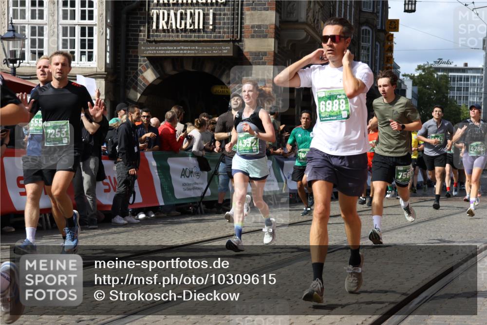 13.09.2026 - 21. swb-Marathon Bremen Strokosch-Dieckow http://msf.ph/oto/10309615 13.09.2026 13:30:33 Ziel 881, 1308, 1611, 1909, 1938, 2265, 2364, 2900, 4763, 5039, 5348, 5615, 6225, 6720, 6942, 6992, 6994, 7184, 7609, 7932, 7966, 8090, 8105, 8115, 8441, 8494, 9015, 9125, 9412, 9529, 800, 834, 1533, 1771, 1841, 1926, 1941, 2369, 2452, 2723, 2985, 4206, 4332, 4342, 4757, 4920, 5551, 5681, 5802, 5822, 6134, 6343, 6347, 6523, 7012, 7253, 7567, 7645, 9653, 9692, 9699, 9825, 13090 meine-sportfotos.de