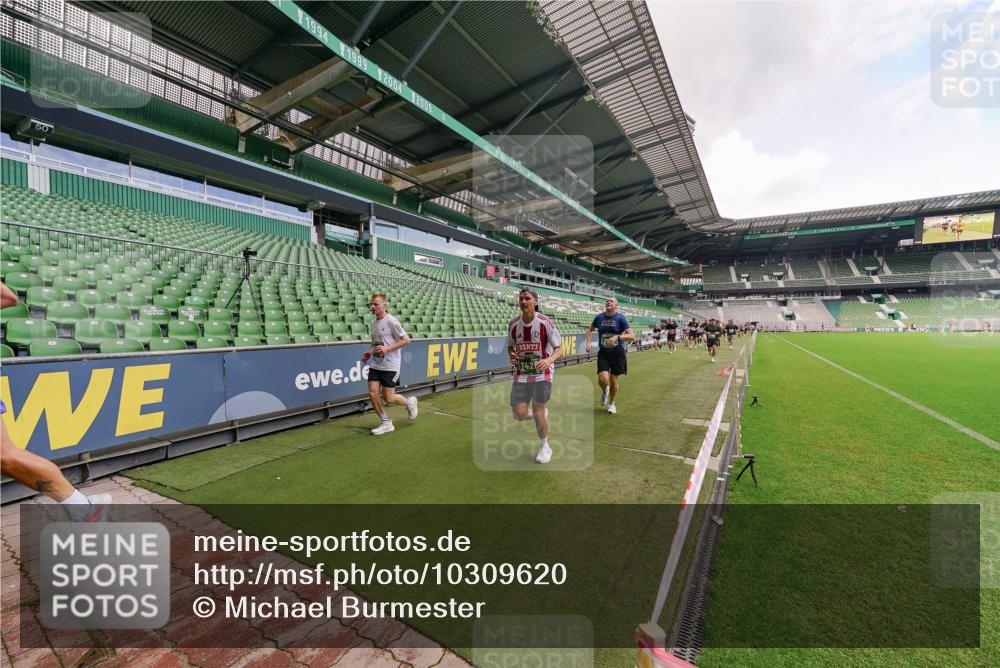 13.09.2026 - 21. swb-Marathon Bremen Michael Burmester http://msf.ph/oto/10309620 13.09.2026 13:06:19 Laufen im Stadion 109, 217, 244, 287, 303, 310, 323, 372, 394, 430, 454, 536, 578, 613, 647, 716, 784, 831, 891, 900, 922, 1073, 1083, 1205, 1243, 1274, 1307, 1308, 1365, 1369, 1380, 1437, 1533, 1545, 1574, 1581, 1627, 1656, 1780, 1823, 1848, 1871, 1909, 1914, 1932, 1938, 1941, 2023, 2076, 2089, 2090, 2126, 2241, 2244, 2265, 2275, 2301, 2310, 2355, 2356, 2393, 2440, 2464, 2602, 2699, 2707, 2721, 2742, 2764, 2818, 2902, 2959, 2985, 3030, 3055, 3278, 3343, 3444, 3485 meine-sportfotos.de